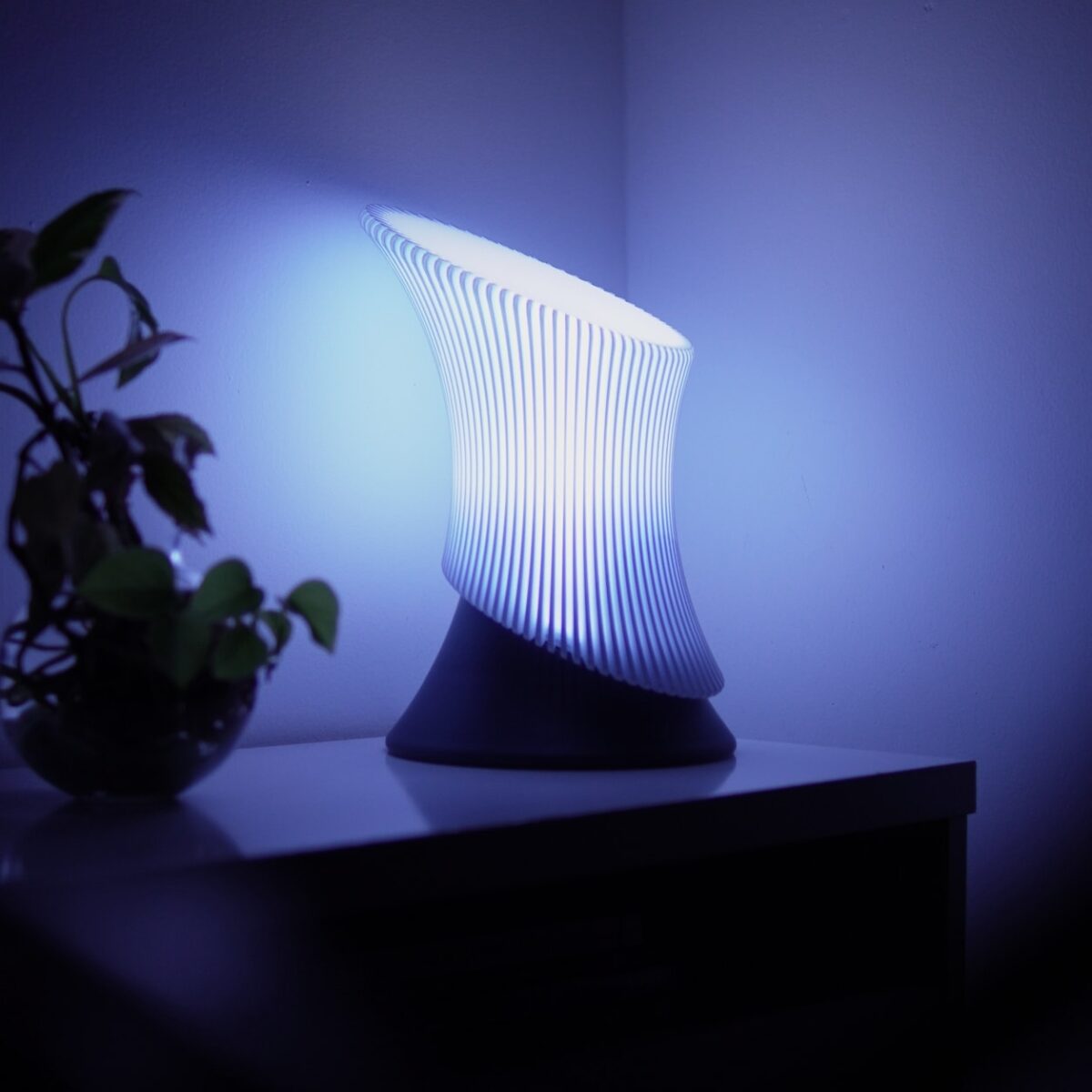 Luminária Escultural Formato Vela LED - Vortia Vela di Luce - Azul Titanium - Imagem 3