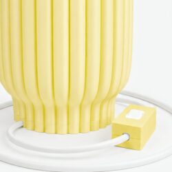 Luminária de Mesa Decorativa Formato Ânfora LED - Veline Lumina - Amarelo - Imagem 2