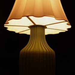 Abajur de Mesa Clássico Base Canelada LED - Clarté Cannelure - Verde Oliva - Imagem 2